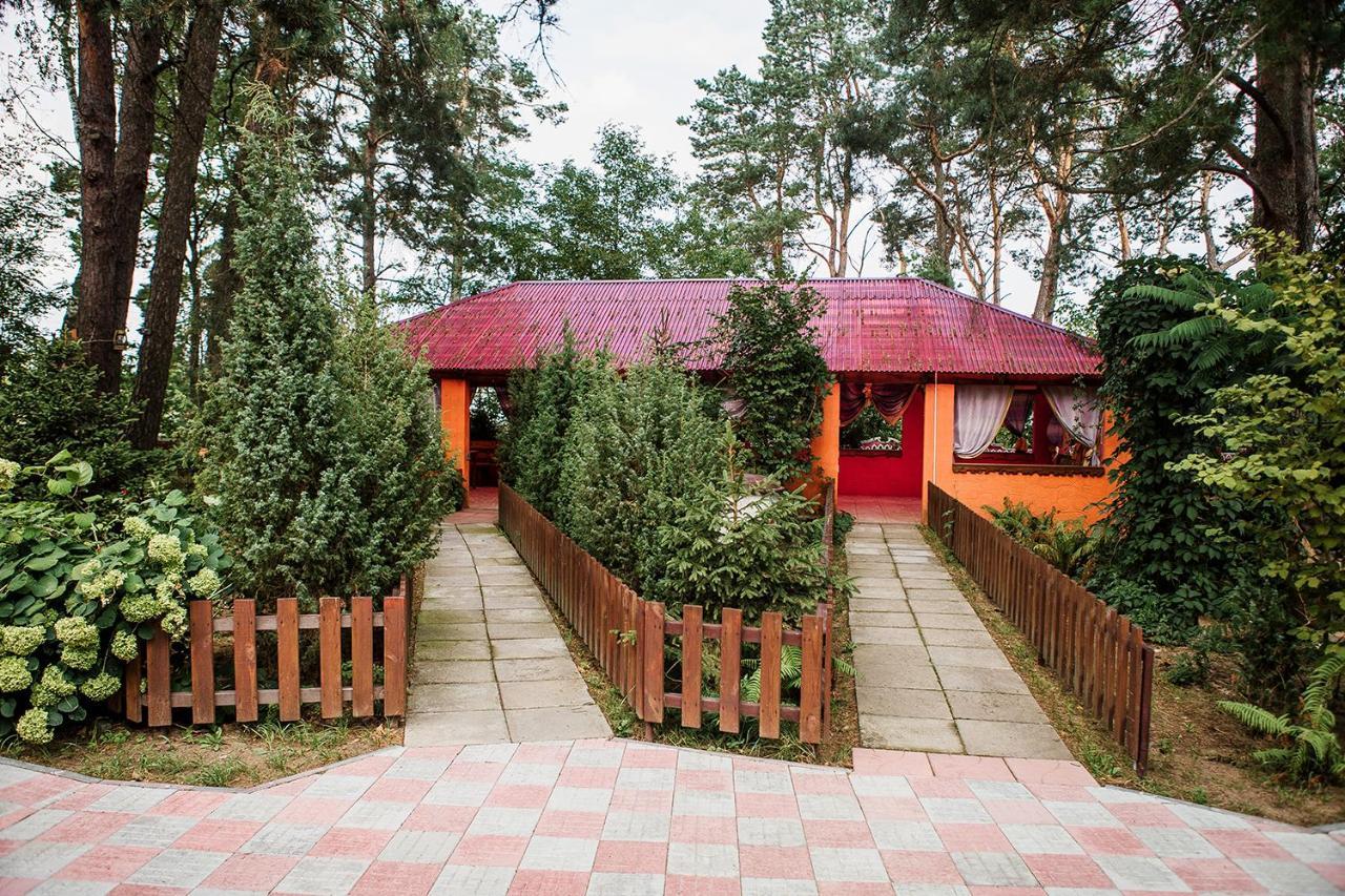 U Listochka Hotel Bereza Exterior photo